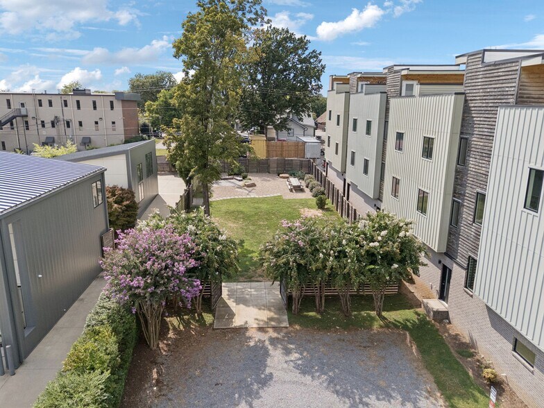 More Photos Of 2517 White Ave, Nashville Office Residential For Sale