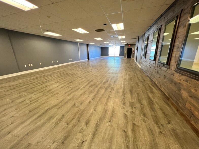 More Photos Of 1416 W 7th Ave, Eugene Freestanding For Lease