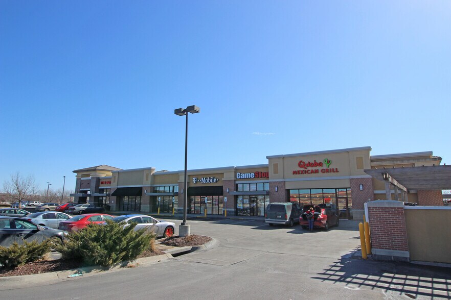 More Photos Of 8420 S 71st Plz, Papillion Unknown For Sale