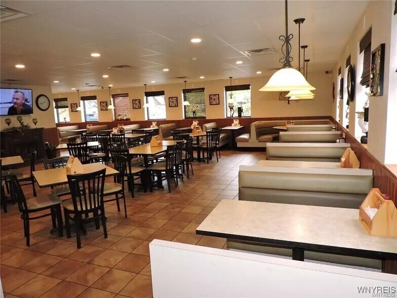 More Photos Of 5055 Broadway, Depew Restaurant For Sale
