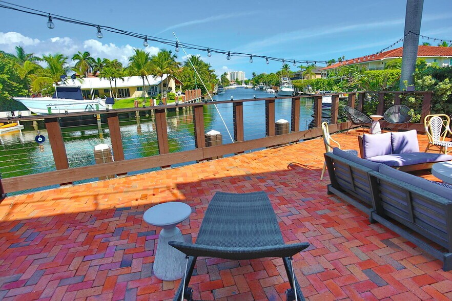 More Photos Of 1121 Bel Air Dr, Highland Beach Apartments For Sale