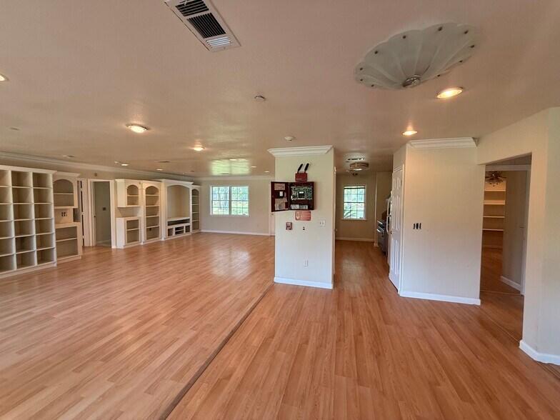 More Photos Of 16160 Porter Ln, Porter Land For Lease