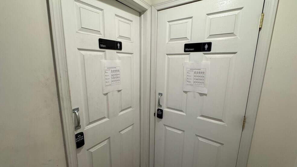 More Photos Of 231 Moorestown Dr, Bath Manufacturing For Sale