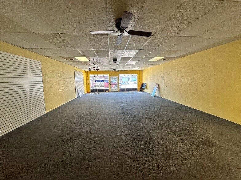 More Photos Of 303 N Center Ave, Hardin General Retail For Sale