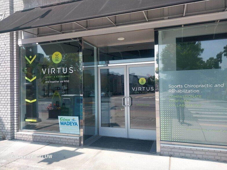 More Photos Of 126 Central Way, Kirkland Storefront For Lease