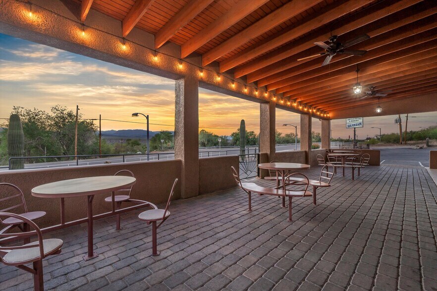 More Photos Of 706 N Old Hwy 77, Mammoth Restaurant For Sale