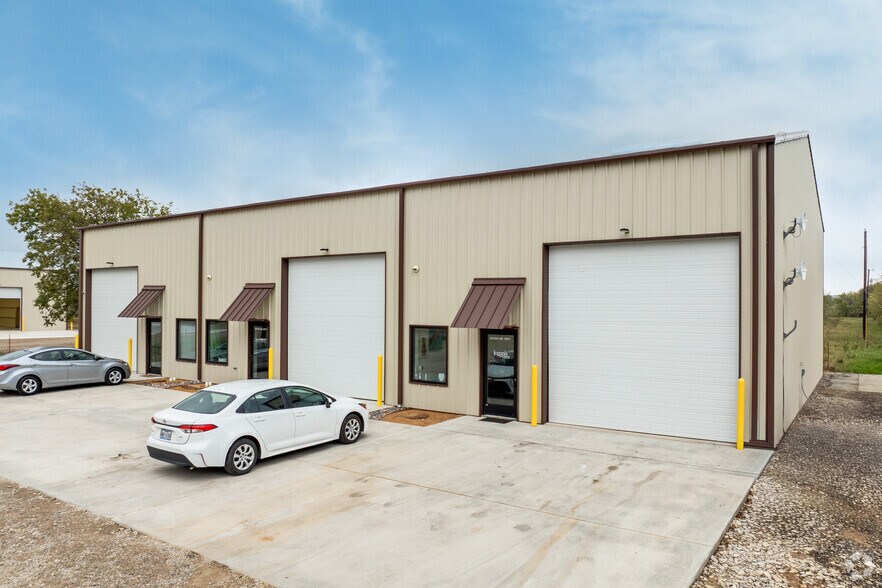 Primary Photo Of 545 Reed Ln, Gunter Unknown For Lease