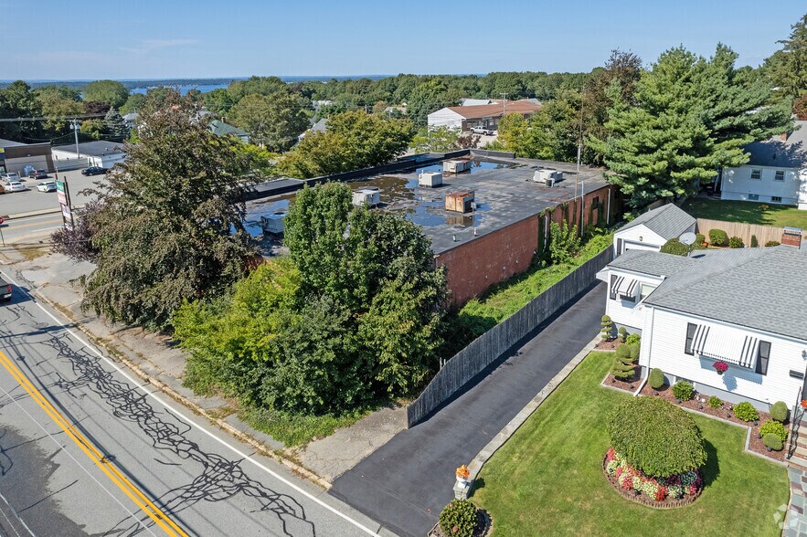 More Photos Of 546-550 Main Rd, Tiverton Medical For Lease