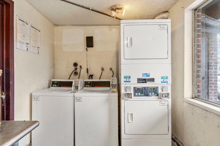 More Photos Of 1100 S Quivas St, Denver Apartments For Sale
