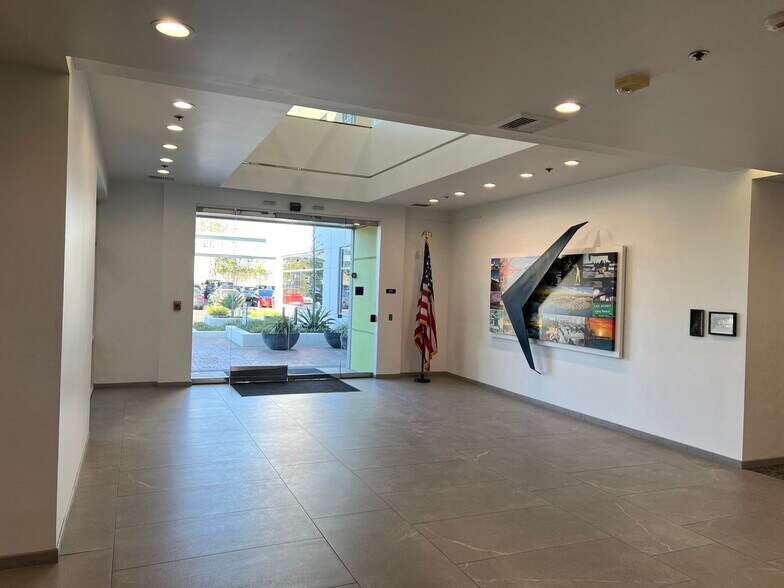 More Photos Of 3950 Paramount Blvd, Lakewood Office For Lease