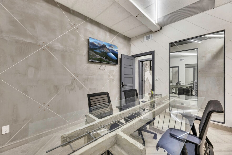 More Photos Of 1528 E Yandell Dr, El Paso Loft Creative Space For Sale