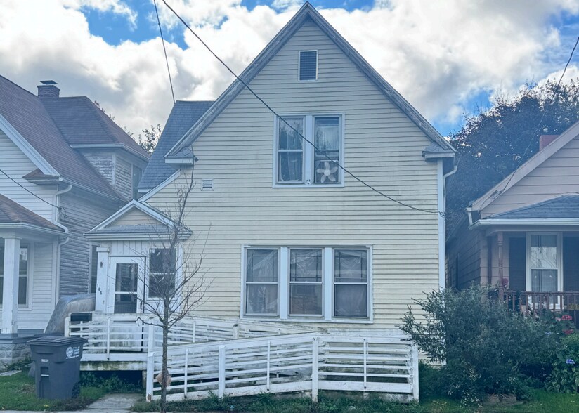 More Photos Of 148 Dexter St, Toledo Specialty For Sale