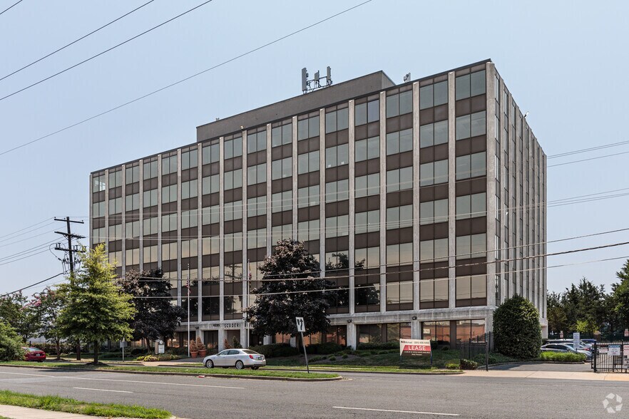 More Photos Of 4235 28th Ave, Marlow Heights Office For Lease