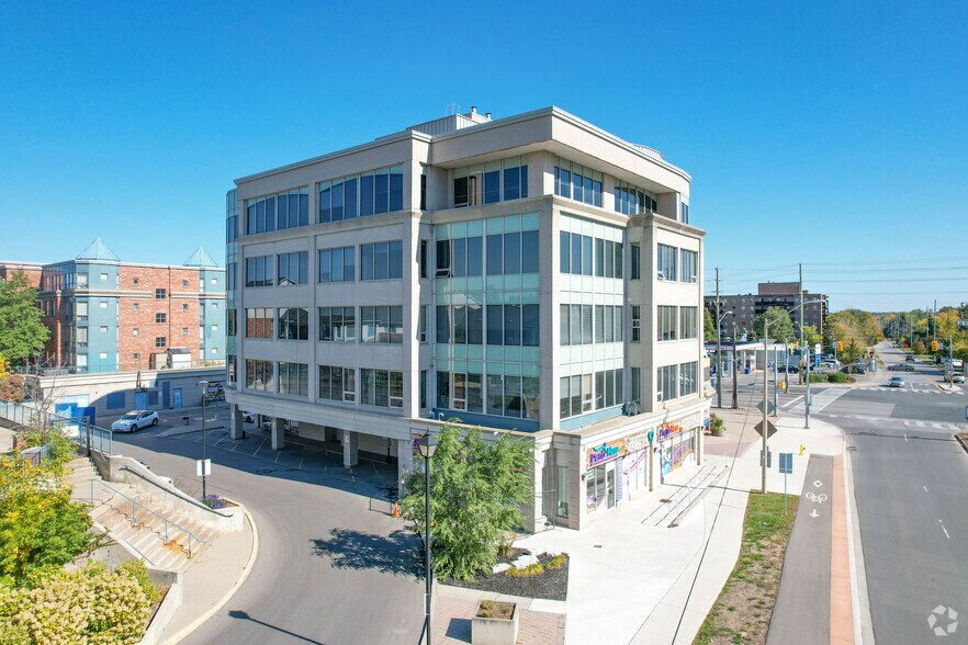 More Photos Of 7368 Yonge St, Vaughan Office For Sale