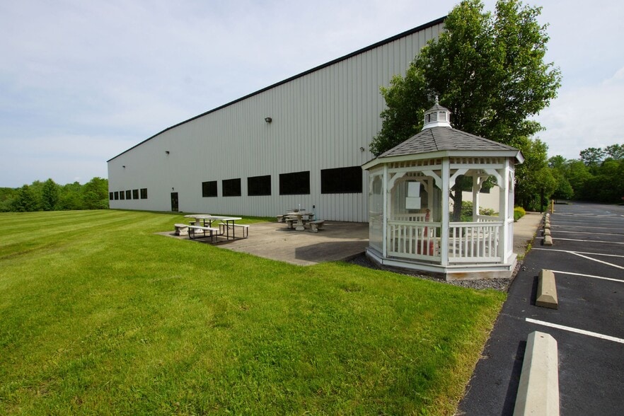 More Photos Of 600 Lasley Ave, Wilkes Barre Light Manufacturing For Lease