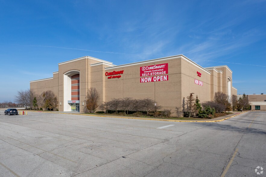 Primary Photo Of 641 Richmond Rd, Richmond Heights Freestanding For Lease