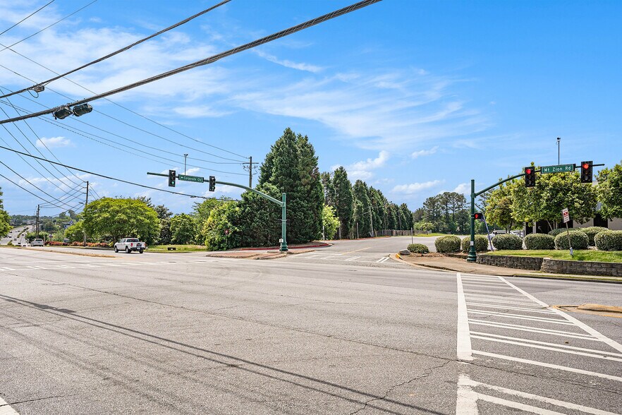 More Photos Of 4000 Corporate Center Dr, Morrow Medical For Lease