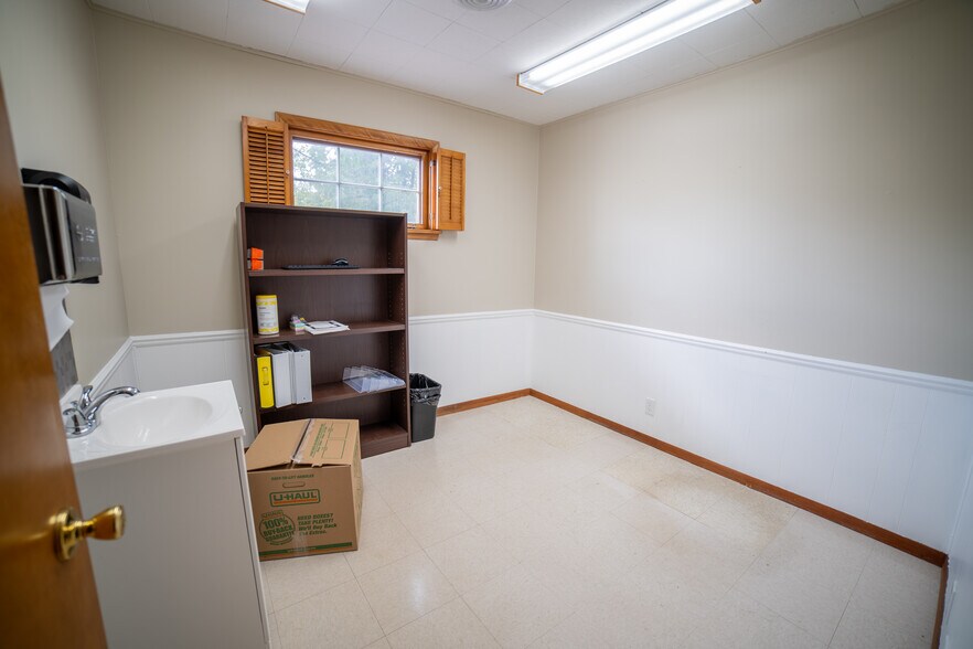 More Photos Of 120 Sturges Ave, Mansfield Medical For Lease