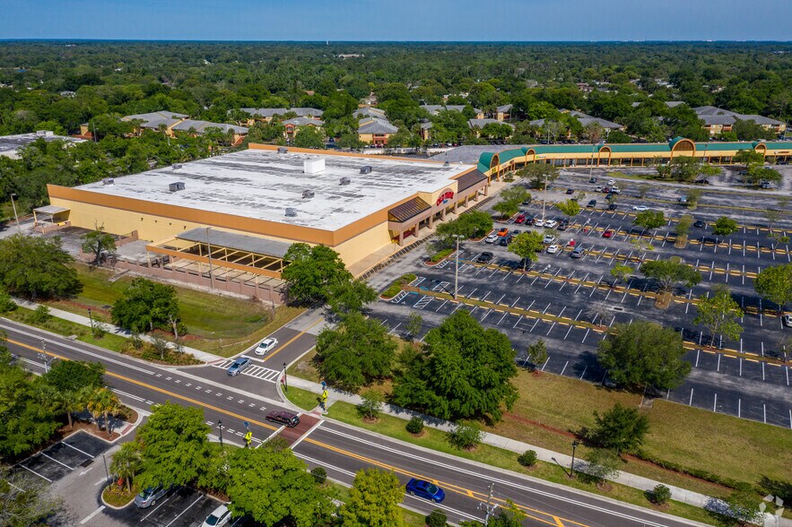 More Photos Of 204-298 E Semoran Blvd, Casselberry General Retail For Lease