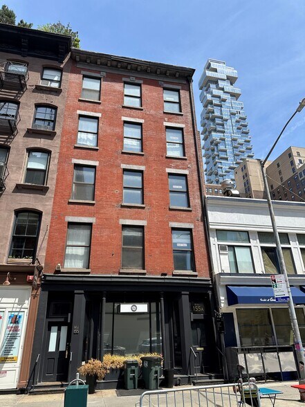 Primary Photo Of 155 Duane St, New York General Retail For Sale