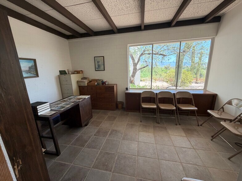 More Photos Of 1477 N Silverbell Rd, Tucson Religious Facility For Sale