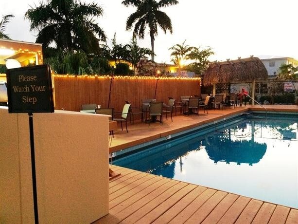 More Photos Of 27340 Overseas Hwy, Ramrod Key Hotel For Sale