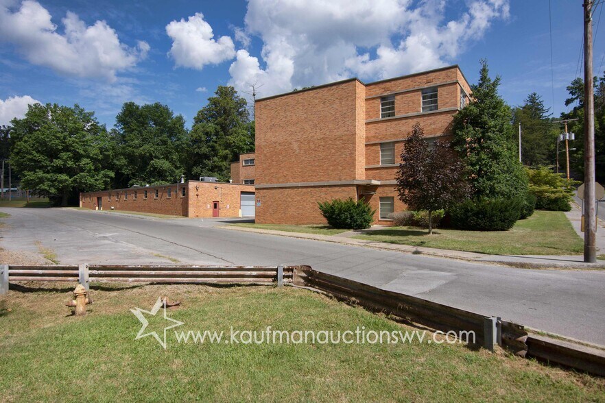 More Photos Of 100 Bluestone Rd, Mount Hope Research And Development For Sale