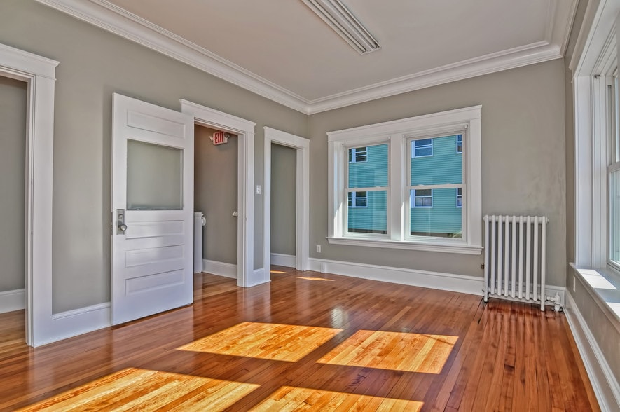 More Photos Of 1078 Main St, Leicester Coworking Space