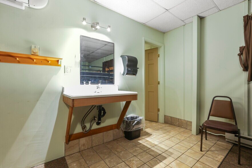 More Photos Of 5734 Durbin Rd, Bellville Specialty For Sale