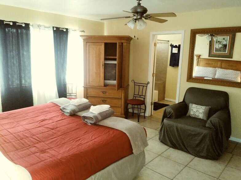 More Photos Of 3847 S Eastern Ave, Las Vegas Office For Lease