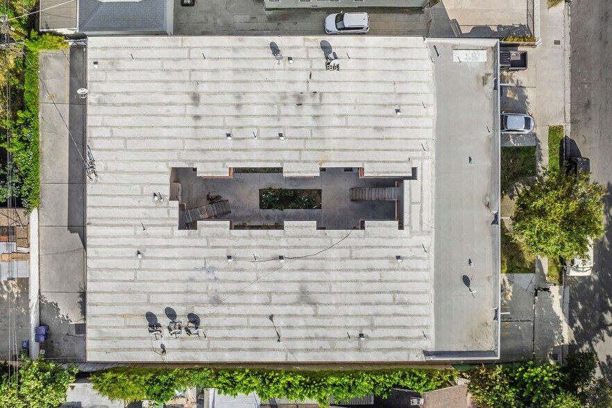 More Photos Of 423 N Harvard Blvd, Los Angeles Apartments For Sale