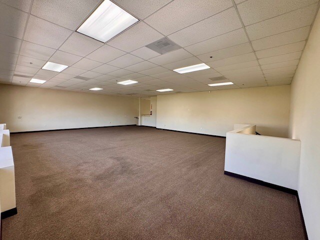 More Photos Of 610-640 W Lambert Rd, Brea Light Manufacturing For Sale