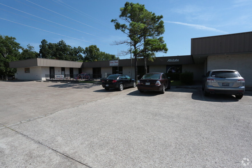 Primary Photo Of 3717 Highway 3, Dickinson Medical For Lease