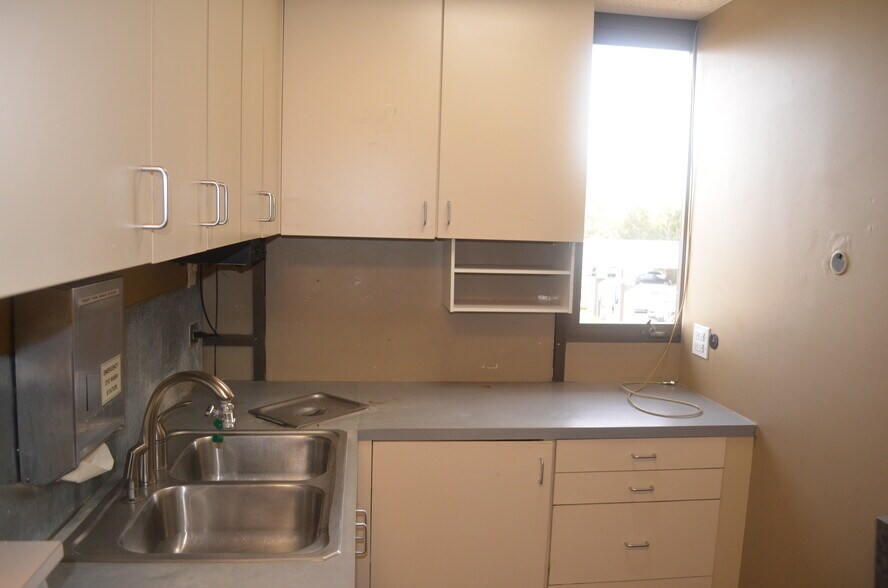More Photos Of 6850 E Hampden Ave, Denver Medical For Lease