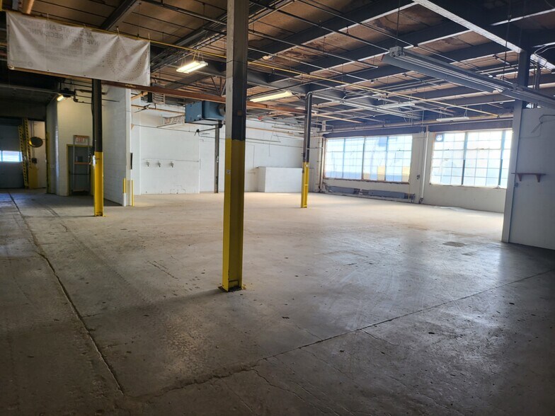 More Photos Of 1400-1414 E State St, Olean Manufacturing For Lease