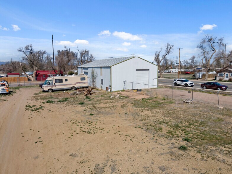 More Photos Of 106 W 4th St, Severance Warehouse For Sale