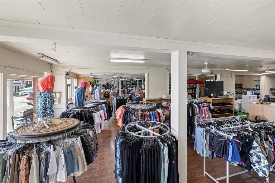 More Photos Of 5307 Main St, Stephens City General Retail For Sale