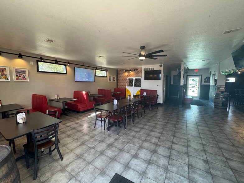 More Photos Of 8385 Penner Ave, De Soto Restaurant For Lease