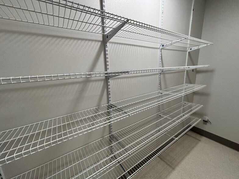 More Photos Of 1515-1535 Liberty St SE, Salem Medical For Lease