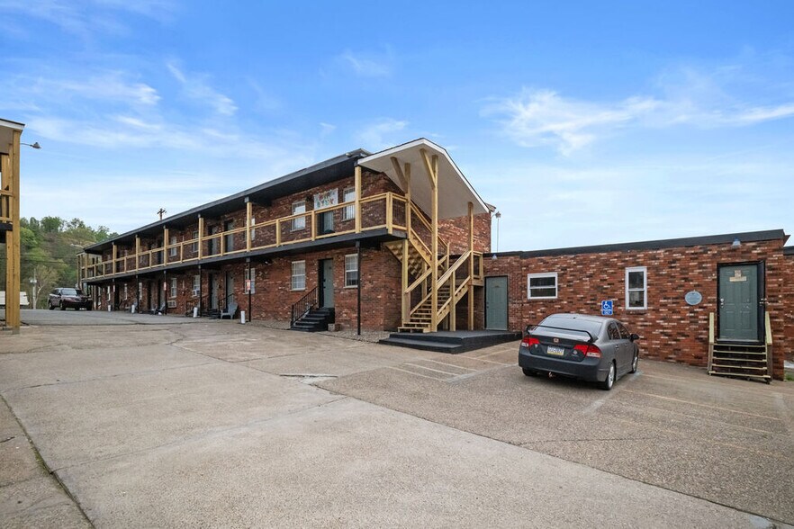 More Photos Of 1607 Bigley Ave, Charleston Apartments For Sale