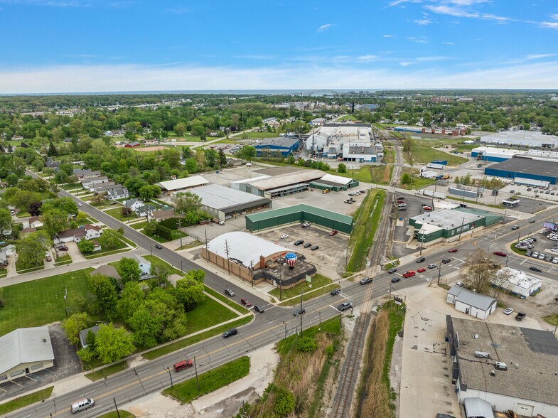 More Photos Of 2419 Lapeer Rd, Port Huron General Retail For Sale