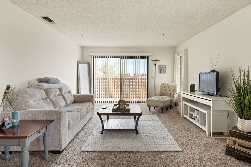 More Photos Of 2701 Sierra Sunrise Ter, Chico Apartments For Sale