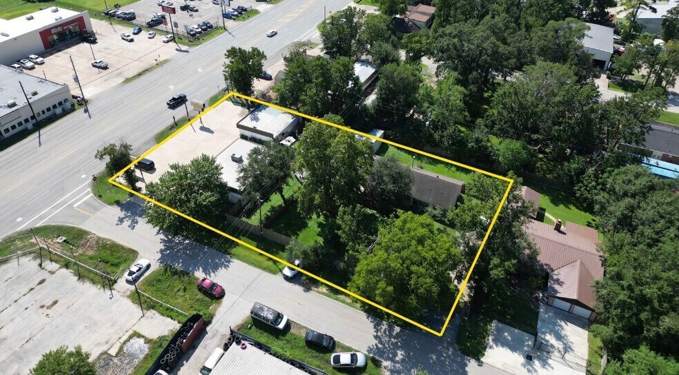 More Photos Of 11511 Jones Rd, Houston Freestanding For Sale