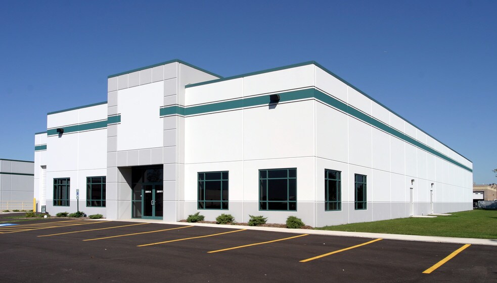 More Photos Of 23810 W Industrial Dr N, Plainfield Warehouse For Lease