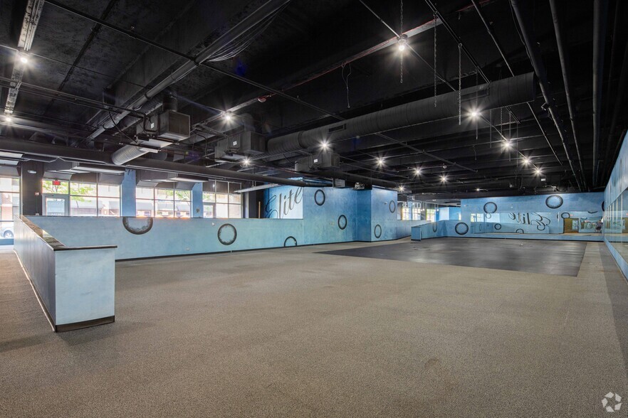 More Photos Of 1518 Market St, Des Plaines Unknown For Lease