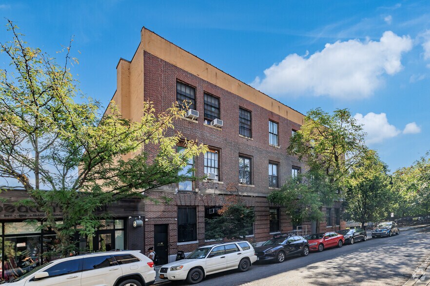 More Photos Of 51-55 Nassau Ave, Brooklyn Loft Creative Space For Lease