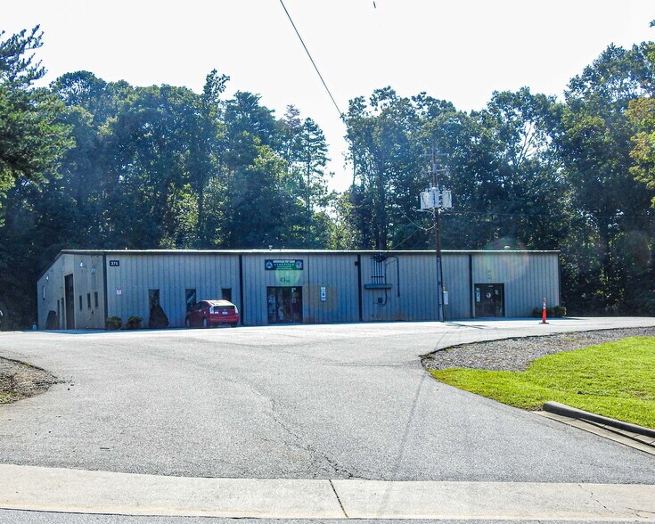 More Photos Of 375 Rockwood Rd, Arden Warehouse For Sale