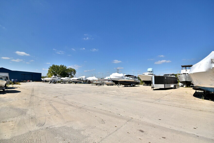 More Photos Of 5700 41st, Forest View Sports And Entertainment For Sale