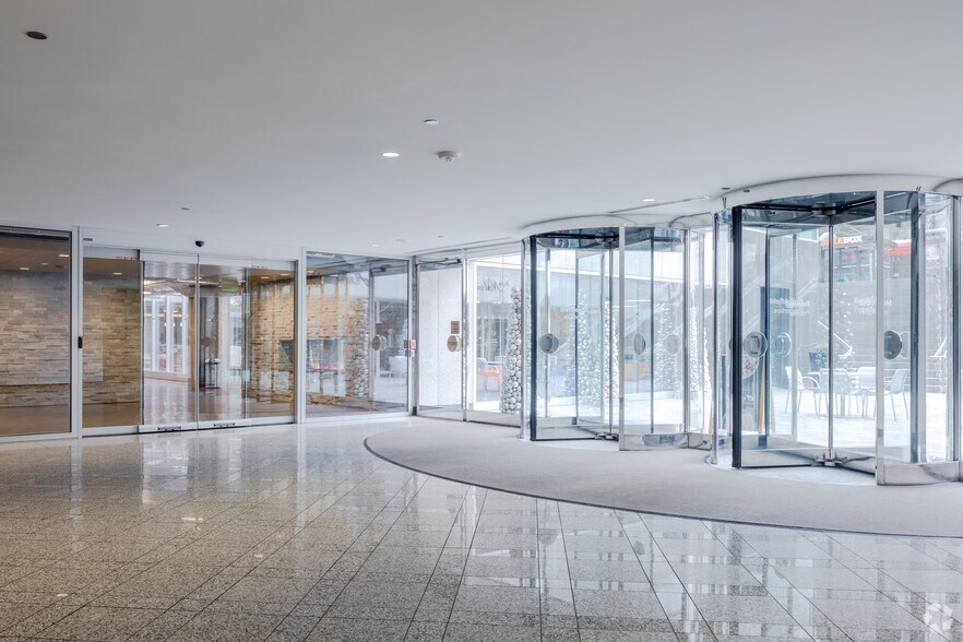 More Photos Of 370 17th St, Denver Office For Lease