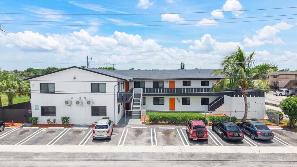 Primary Photo Of 940 NW 8th Ave, Pompano Beach Apartments For Sale
